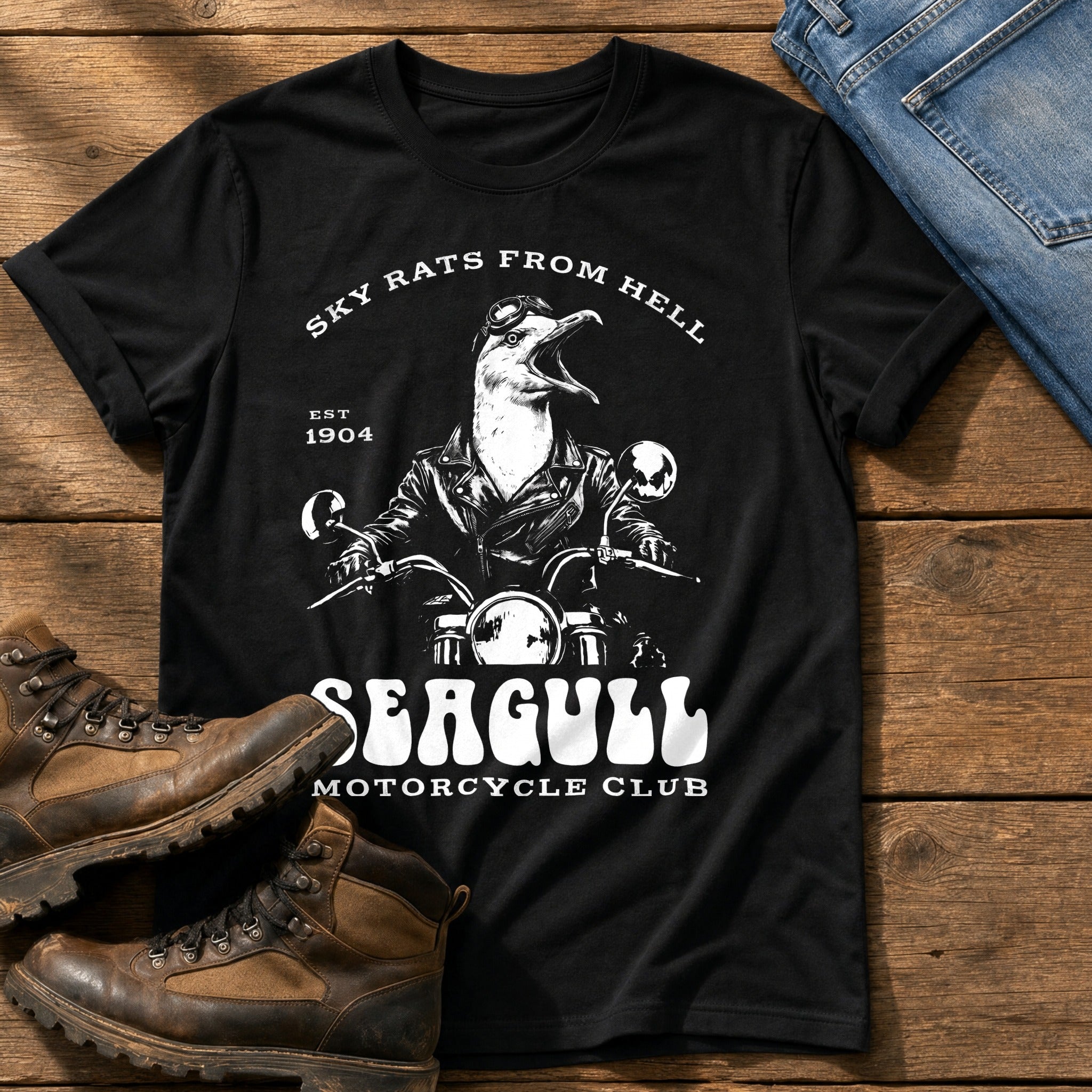Screaming Gull — Black Comfort Colors tee