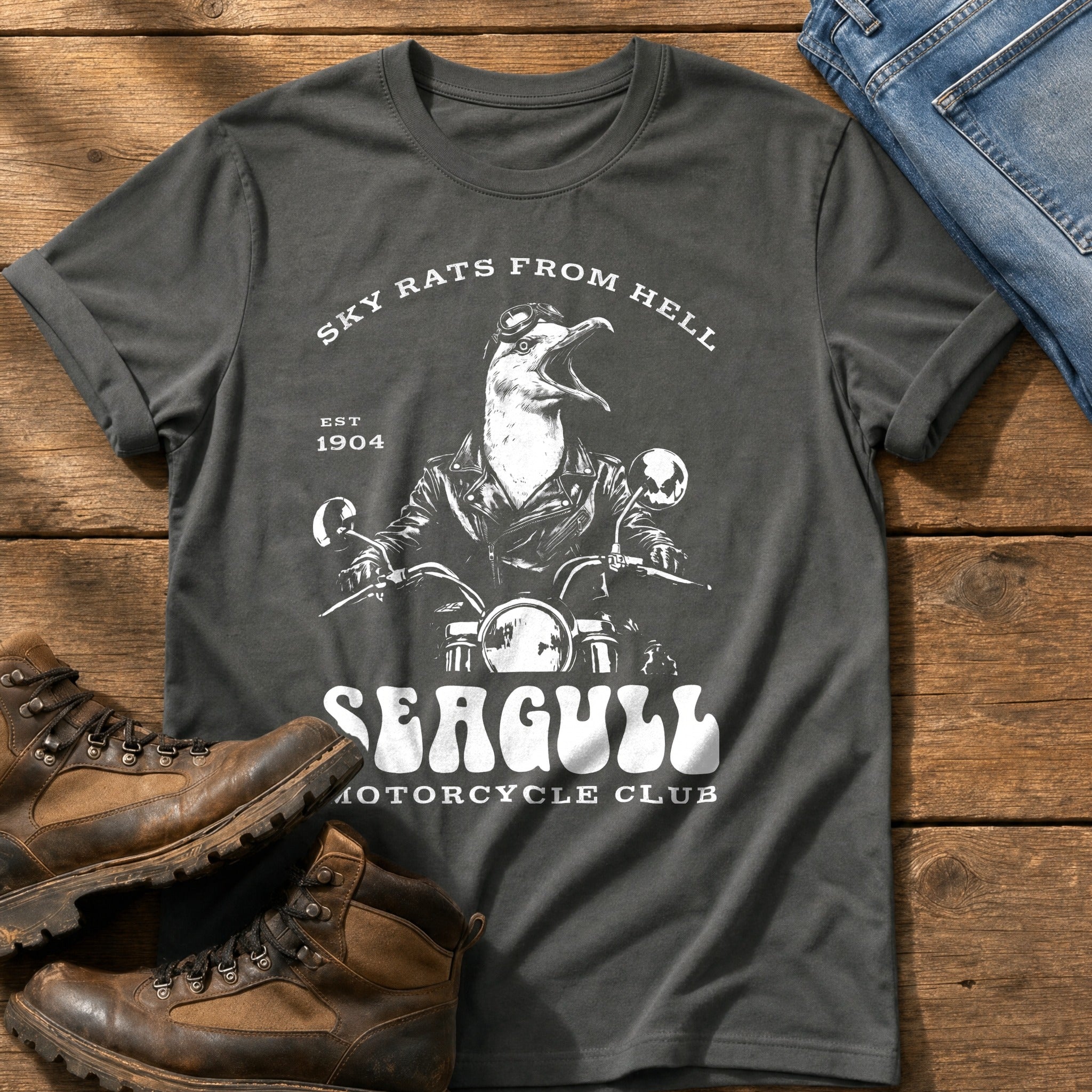 Screaming Gull — Pepper Comfort Colors tee